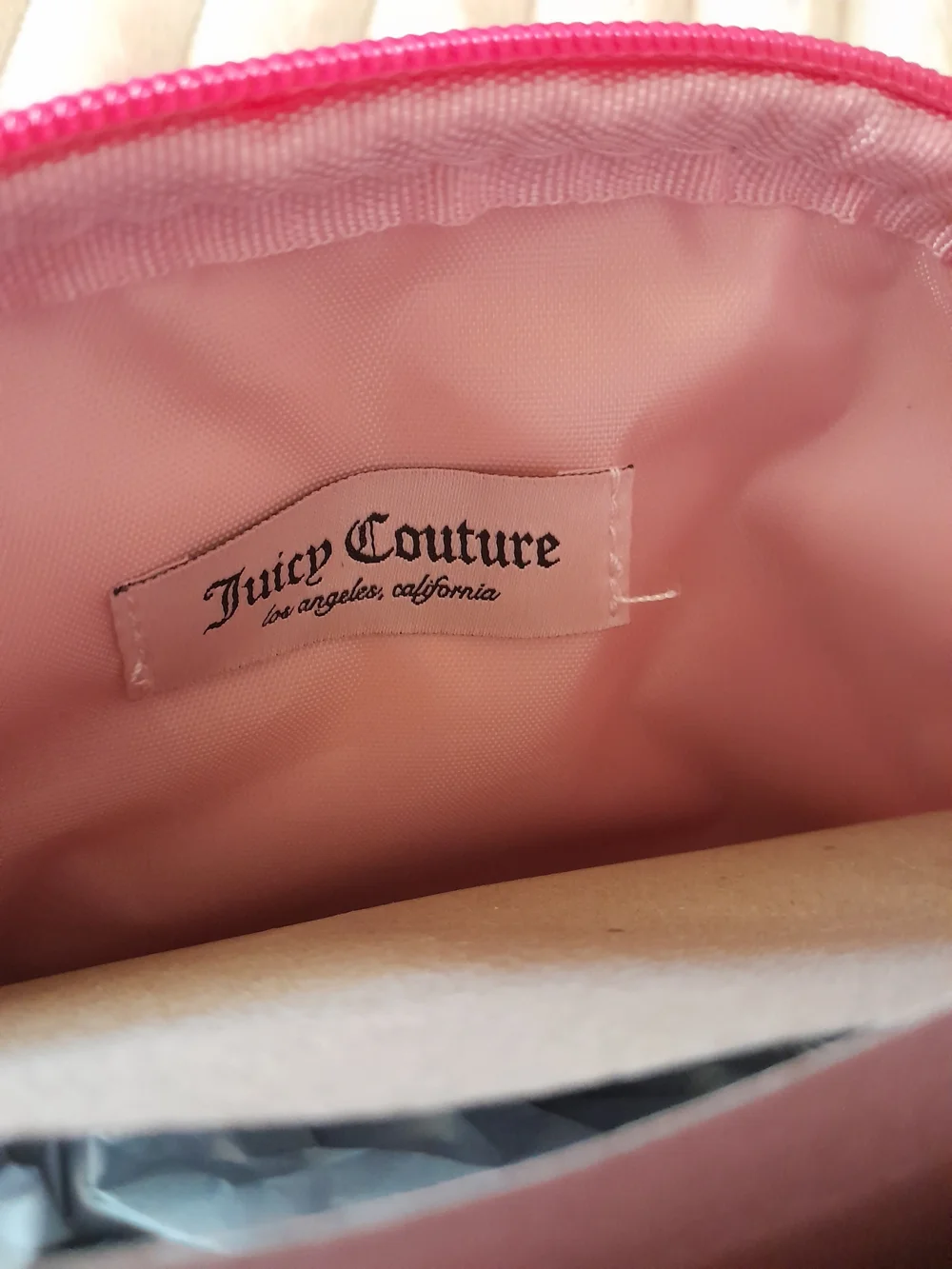 Juicy Couture Hot Pink Faux Leather Rhinestone Dome Makeup Bag NWOT